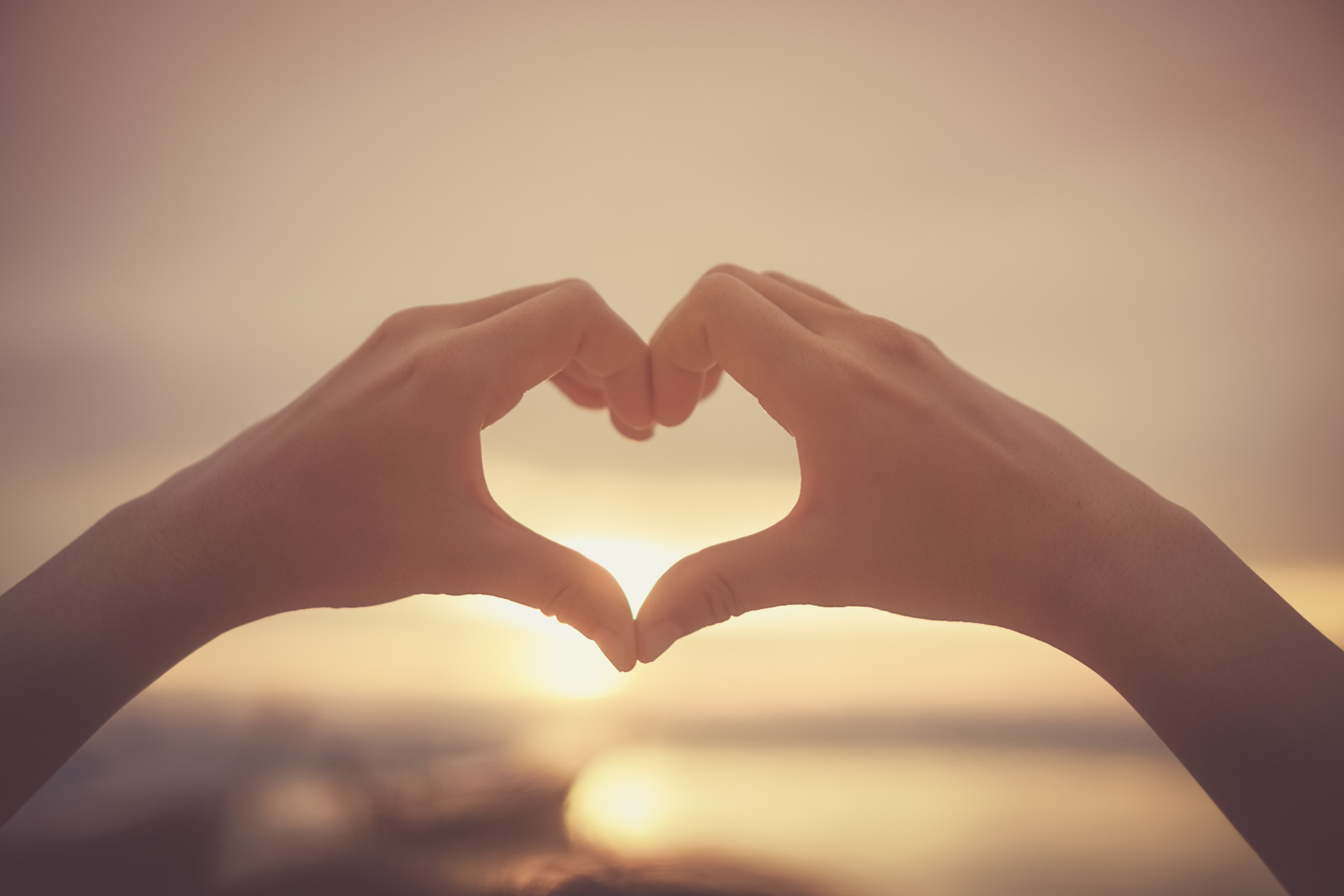 <blockquote>Kindness begins with the understanding that we all struggle.</blockquote><p><br>- Charles Glassman</p>